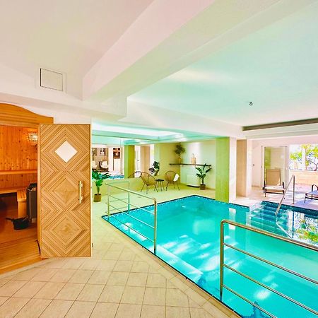Luxury Seaside Villa With A Classic Mediterranean Olive Garden, A Fully Equipped Professional Kitchen, Pool, Sauna, Padle Boards And Canoe - Miolin Beach House Trogir Exterior foto